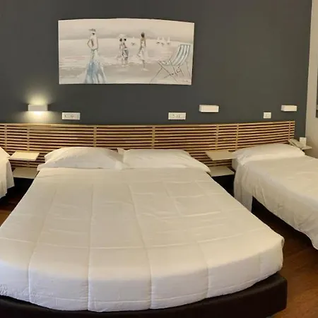Astoria Palace Hotel 4*