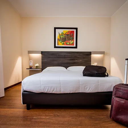 Astoria Palace Hotel 4*